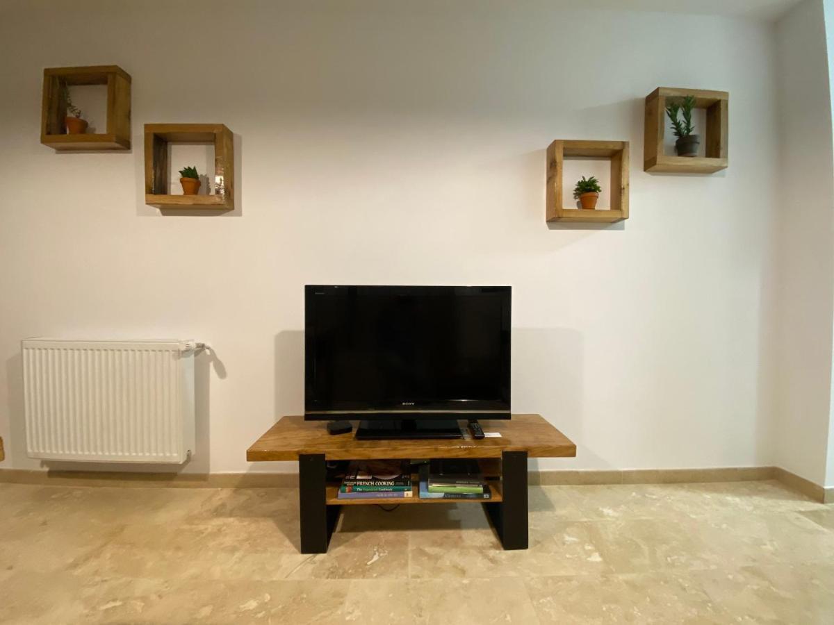 Helga'S Place Premium 1 Bedroom Condo Cluj-Napoca Ngoại thất bức ảnh