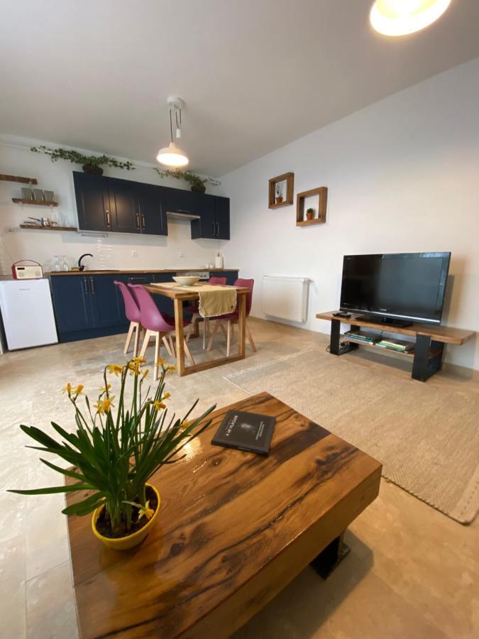 Helga'S Place Premium 1 Bedroom Condo Cluj-Napoca Ngoại thất bức ảnh