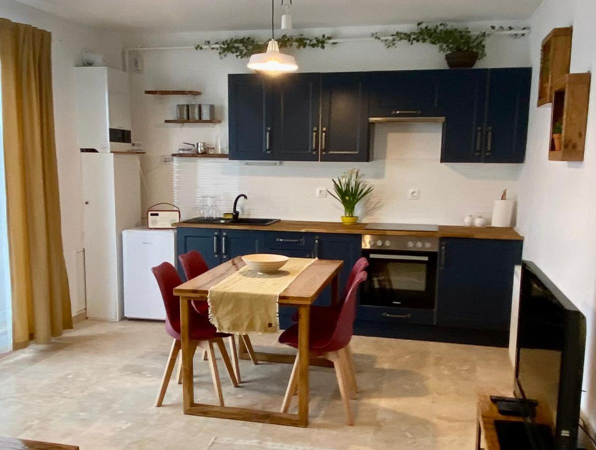 Helga'S Place Premium 1 Bedroom Condo Cluj-Napoca Ngoại thất bức ảnh
